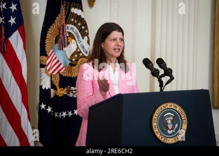 Richele Keas, de l'Alliance nationale sur la maladie mentale, présente des remarques sur l'élargissement de l'accès aux soins de santé mentale dans la salle est de la Maison Blanche à Washington, DC, mardi 25 juillet 2023. Crédit : Rod Lamkey/CNP Banque D'Images