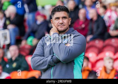 Doncaster, Royaume-Uni. 25 juillet 2023. Sheffield Wednesday Manager Xisco Munoz lors du match de pré-saison Doncaster Rovers FC vs Sheffield Wednesday FC au Eco-Power Stadium, Doncaster, Royaume-Uni le 25 juillet 2023 Credit : Every second Media/Alamy Live News Banque D'Images