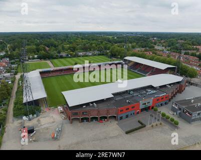 Deventer, 19 juillet 2023, pays-Bas. Vue aérienne sur le stade Adelaarshorst du club de football Go Ahead Eagles à Deventer. Banque D'Images