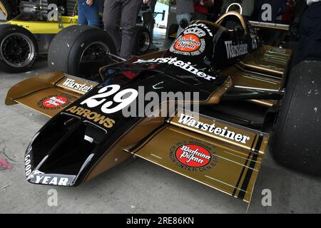 6 mai 2018 : course inconnue avec l'historique 1979 Formula 1 Arrows A1B ex Riccardo Patrese lors de la Journée historique Minardi 2018 dans le circuit d'Imola en Italie. Banque D'Images