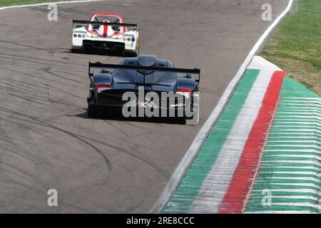 6 mai 2018 : course inconnue avec Pagani Zonda R lors de la Journée historique Minardi 2018 dans le circuit d'Imola en Italie. Banque D'Images