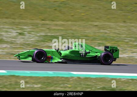 Scarperia, 9 avril 2021 : Dallara GP2 Formula pilotée par Unknown en action sur le circuit de Mugello lors des essais de BOSS GP Championship. Italie Banque D'Images