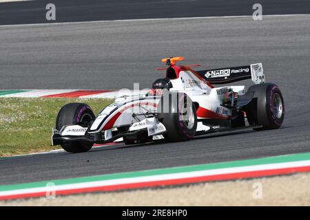 Scarperia, 9 avril 2021 : Dallara GP2 Formula pilotée par Unknown en action sur le circuit de Mugello lors des essais de BOSS GP Championship. Italie Banque D'Images