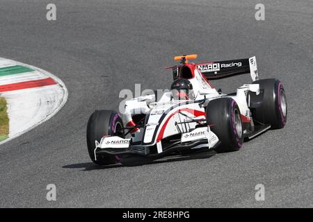 Scarperia, 9 avril 2021 : Dallara GP2 Formula pilotée par Unknown en action sur le circuit de Mugello lors des essais de BOSS GP Championship. Italie Banque D'Images