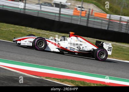 Scarperia, 9 avril 2021 : Dallara GP2 Formula pilotée par Unknown en action sur le circuit de Mugello lors des essais de BOSS GP Championship. Italie Banque D'Images