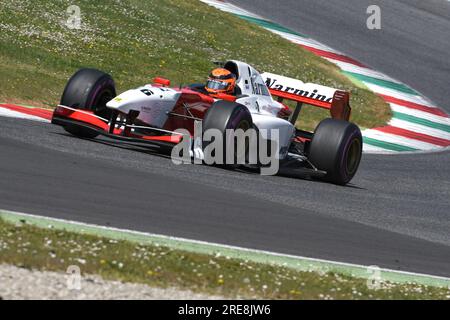 Scarperia, 9 avril 2021 : Lola - Formule AutoGP pilotée par Unknown en action sur le circuit de Mugello lors des essais de BOSS GP Championship. Italie Banque D'Images