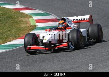 Scarperia, 9 avril 2021 : Lola - Formule AutoGP pilotée par Unknown en action sur le circuit de Mugello lors des essais de BOSS GP Championship. Italie Banque D'Images