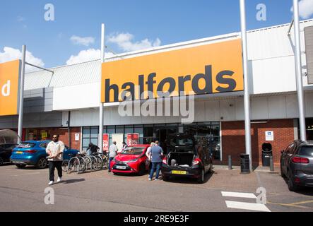 Grove Farm Retail Park, Chadwell Heath, Romford, RM6 4AU Banque D'Images