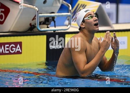 Fukuoka, Japon. 26 juillet 2023. Ahmed Hafnaoui, de Tunisie, réagit après la finale masculine du 800m nage libre aux Championnats du monde de natation à Fukuoka, au Japon, le 26 juillet 2023. Crédit : Xu Chang/Xinhua/Alamy Live News Banque D'Images