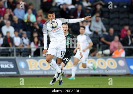 Swansea, Royaume-Uni. 25 juillet 2023. Joel Piroe de Swansea City en action. Match amical de pré-saison, Swansea City contre Bristol Rovers au Swansea.com Stadium à Swansea, pays de Galles, le mardi 25 juillet 2023. Cette image ne peut être utilisée qu'à des fins éditoriales. Usage éditorial uniquement, photo par Andrew Orchard/Andrew Orchard photographie sportive/Alamy Live News crédit : Andrew Orchard photographie sportive/Alamy Live News Banque D'Images