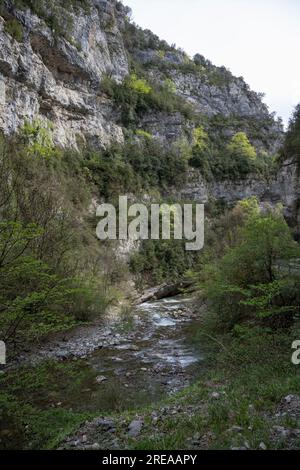 Les gorges de Binies, Foz de Binies dans la vallée de Veral, Huesca, Aragon, Espagne Banque D'Images