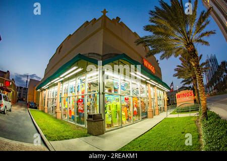 Miami, États-Unis - 18 août 2014 : magasin d'équipement de bain Wings à Sunny Isles Beach, Floride, États-Unis. Banque D'Images