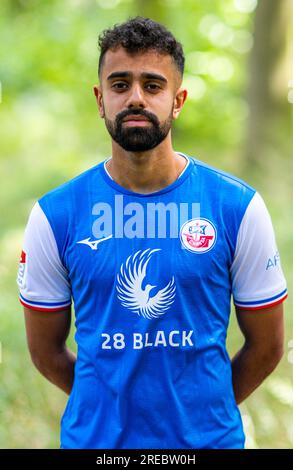 PRODUCTION - 20 juillet 2023, Mecklembourg-Poméranie occidentale, Bad Doberan : Sarpreet Singh du FC Hansa Rostock. Photo : Jens Büttner/dpa - REMARQUE IMPORTANTE : conformément aux exigences du DFL Deutsche Fußball Liga et du DFB Deutscher Fußball-Bund, il est interdit d'utiliser ou de faire utiliser des photographies prises dans le stade et/ou le match sous forme de séquences et/ou de séries de photos de type vidéo. Banque D'Images
