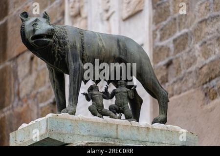 Luperca, la louve qui, selon la mythologie romaine, a nourri Romulus et Remus, fondateurs de Rome, Rome, Latium, Italie Banque D'Images