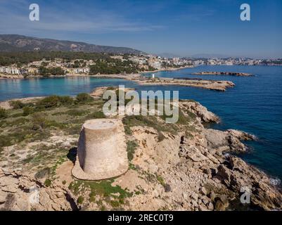 Ancienne tour de défense de l'îlot d'Illetes, Calvia, Majorque, Îles Baléares, Espagne Banque D'Images