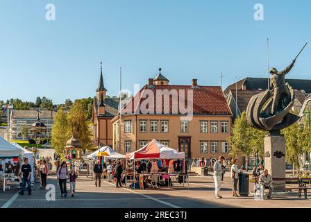 Marché touristique dans le centre-ville de Tromso, Norvège Banque D'Images