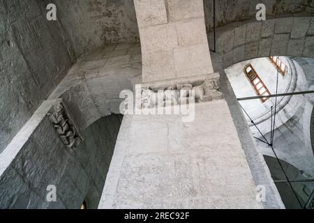 12e-Cantury Église de l'intercession sur le Nerl dans la région de Vladimir en Russie. Site classé au patrimoine mondial de l'UNESCO. Banque D'Images