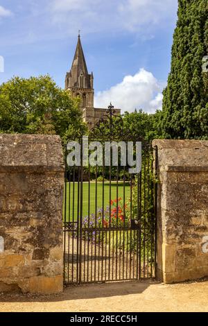 Christ Church Cathedral from Grove Walk Footpath, Oxford, Angleterre Banque D'Images