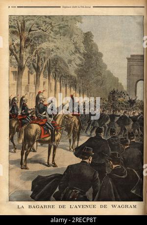 Bagarre generale sur l'avenue Wagram, Paris, intervention de la police qui tente de contenir la foule. Gravure dans 'le petit journal' 16101898. . Banque D'Images