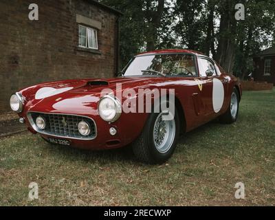 Ferrari 250GT SWB 1964 présentée au Bicester Heritage's Flywheel Festival 2023 à Bicester, Oxfordshire, Royaume-Uni. Banque D'Images