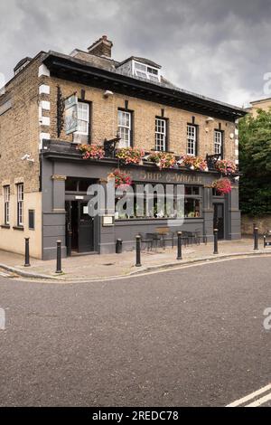 The Ship & Whale public House, Gulliver Street, Surrey Quays, Rotherhithe, Bermondsey, Londres, SE16, Royaume-Uni Banque D'Images