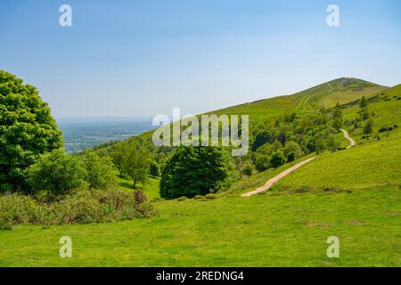 Vue vers le bas de North Hill dans les Malvern Hills à Great Malvern Banque D'Images