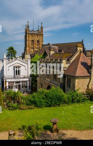 En regardant vers le bas sur la tour de l'église du prieuré de Malvern, Great Malvern Banque D'Images