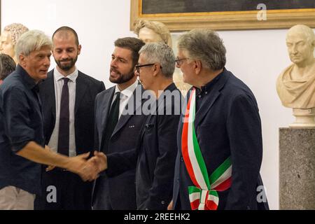 Rome, . 27 juillet 2023. 07/27/2023 Rome, salle Campidoglio de la Protomoteca Camera ardente pour Andrea Purgatori. En photo : Pietro Orlandi PS la photo peut être utilisée dans le respect du contexte dans lequel elle a été prise, et sans intention diffamatoire du décorum des personnes représentées. Crédit : Agence photo indépendante/Alamy Live News Banque D'Images