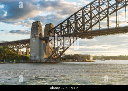Pont du port de Sydney au coucher du soleil, Sydney, Nouvelle-Galles du Sud, Australie Banque D'Images