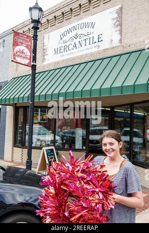 Cornelia Georgia, petite ville, bâtiments rénovés, centre-ville historique, quartier des affaires, restaurants, extérieur, entrée principale, à l'ancienne Banque D'Images