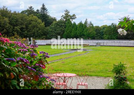 Serres, château néo-gothique victorien de Trevarez, construit en 1893-1907 par Walter-André Destailleur pour James de Kerjegu, Saint-Goazec, département de Banque D'Images