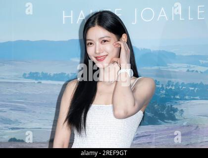 Séoul, Corée du Sud. 27 juillet 2023. L'actrice sud-coréenne Kim Yoo-jung, assiste à un photocall pour le Tweed de Chanel Collection Event à Séoul, en Corée du Sud, le 27 juillet 2023. (Photo : Lee Young-ho/Sipa USA) crédit : SIPA USA/Alamy Live News Banque D'Images