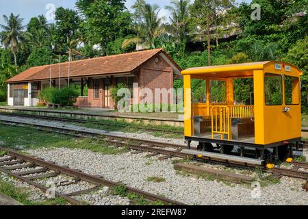 La défunte gare de Bukit Timah sur l'ancienne route ferroviaire vers la Malaisie, qui fait maintenant partie de la ceinture verte du corridor ferroviaire longeant l'ancienne route Banque D'Images