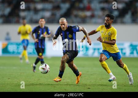 Osaka, Japon. 27 juillet 2023. Federico DiMarco (Inter) football/football : pré-saison '2023 Japan Tour' match entre Al-Nassr FC 1-1 FC Internazionale Milano au YANMAR Stadium Nagai à Osaka, Japon . Crédit : Mutsu Kawamori/AFLO/Alamy Live News Banque D'Images