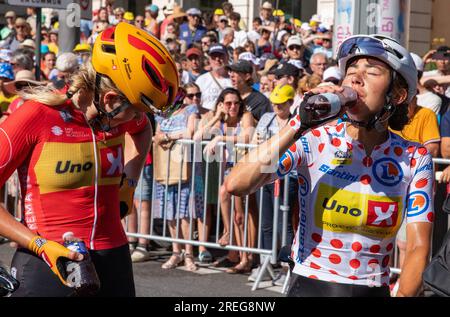 Albi, France. 27 juillet 2023. Yara Kastelijn (FENIX-DECEUNINCK), porteuse du maillot de meilleure grimpeuse du tour de france féminin, étape Albi à Albi, France seulement 27, 2023. Photo d'Arnaud Bertrand/ABACAPRESS.COM crédit : Abaca Press/Alamy Live News Banque D'Images