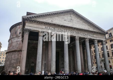 Rome, Italie - 26 novembre 2022 : le Panthéon , Piazza Della Rotonda, Rome, Italie Banque D'Images