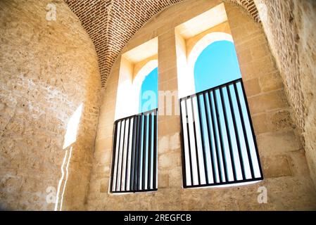 Vue intérieure de la citadelle de Qaitbay à Alexandrie, Egypte Banque D'Images