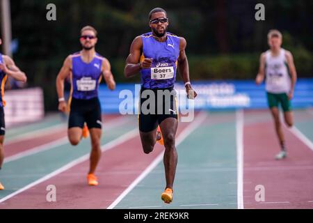 BREDA, PAYS-BAS - JUILLET 28 : Isayah Boers de Rotterdam Atletiek en demi-finale sur 400 mètres lors des Championnats nationaux néerlandais d'athlétisme le 28 juillet 2023 à Breda, pays-Bas (photo Andre Weening/Orange Pictures) crédit : Orange pics BV/Alamy Live News Banque D'Images