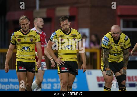 Kingston upon Hull, Royaume-Uni. 28 juillet 2023. Joueurs de Castleford Tigers déprimés lors du match Betfred Super League Round 20 Hull KR vs Castleford Tigers au Sewell Group Craven Park, Kingston upon Hull, Royaume-Uni, 28 juillet 2023 (photo de James Heaton/News Images) à Kingston upon Hull, Royaume-Uni le 7/28/2023. (Photo de James Heaton/News Images/Sipa USA) crédit : SIPA USA/Alamy Live News Banque D'Images