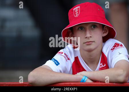 Kingston upon Hull, Royaume-Uni. 28 juillet 2023. Un supporter de Hull KR avant le match Betfred Super League Round 20 Hull KR vs Castleford Tigers au Sewell Group Craven Park, Kingston upon Hull, Royaume-Uni, le 28 juillet 2023 (photo de James Heaton/News Images) à Kingston upon Hull, Royaume-Uni le 7/28/2023. (Photo de James Heaton/News Images/Sipa USA) crédit : SIPA USA/Alamy Live News Banque D'Images