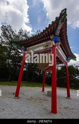 Tambour de prière bouddhiste sur la pagode ci'en au lac Sun Moon à Taiwan, la pagode est une magnifique structure offrant des vues à couper le souffle. Il est tal Banque D'Images