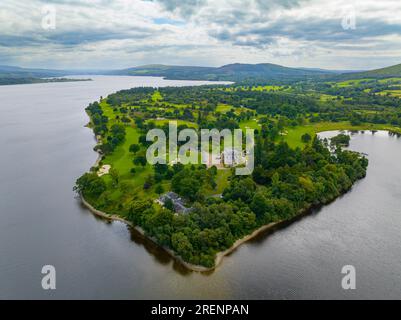 Vue aérienne du drone du Loch Lomond Golf Club sur le Loch Lomond à Argyll et Bute, Écosse, Royaume-Uni Banque D'Images