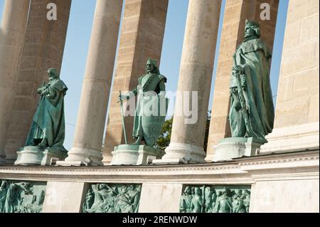 Budapest, Heldenplatz, Hősök tere, Millenniumsdenkmal // Budapest, Hősök tere, Mémorial du Millénaire Banque D'Images