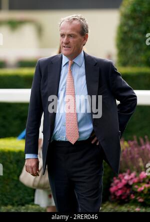 L'entraîneur Richard Hannon après son cheval Rosallion a remporté les Flexjet Pat Eddery Stakes lors de la QIPCO King George Day à l'hippodrome d'Ascot, Berkshire. Date de la photo : Samedi 29 juillet 2023. Banque D'Images