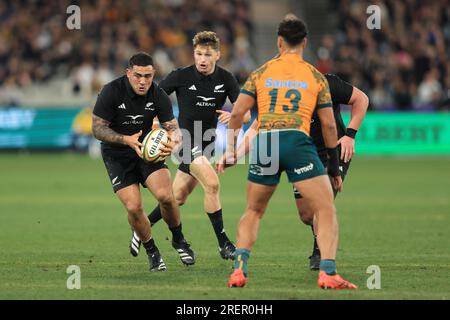 Melbourne, Australie. 29 juillet 2023 ; Melbourne Cricket Ground, Melbourne, Victoria, Australie : le championnat de rugby eToro Australie versus Nouvelle-Zélande ; Codie Taylor de Nouvelle-Zélande attaque la défense australienne crédit : action plus Sports Images/Alamy Live News Banque D'Images