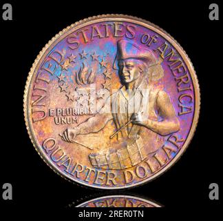 Pièce d'un quart de dollar commémorant le 200e anniversaire de la Déclaration d'indépendance des États-Unis, 1776-1976 avec des couleurs toniques Rainwob Banque D'Images