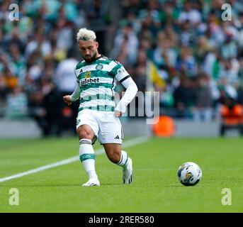 29 juillet 2023 ; Aviva Stadium, Dublin, Irlande : pré-saison football amical, Celtic contre Wolverhampton Wanderers ; Sead Haksabanovic (Celtic) sur le ballon Banque D'Images