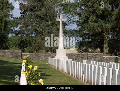 Cimetière y-Ravine CWGC dans le parc commémoratif de Terre-Neuve sur le champ de bataille de somme, France Banque D'Images