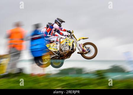 Salisbury, Royaume-Uni. 29 juillet 2023. George KINGE et Paul HORTON lors des pré-qualifications du Championnat du monde de motocross Sidecar à Cusses Gorse, Salisbury, Royaume-Uni, le 30 juillet 2023. Photo de Phil Hutchinson. Usage éditorial uniquement, licence requise pour un usage commercial. Aucune utilisation dans les Paris, les jeux ou les publications d'un seul club/ligue/joueur. Crédit : UK Sports pics Ltd/Alamy Live News Banque D'Images
