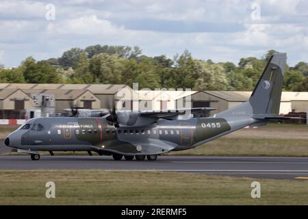 CASA C-295M de l'armée de l'air tchèque quittant le Royal International Air Tattoo 2023. Banque D'Images